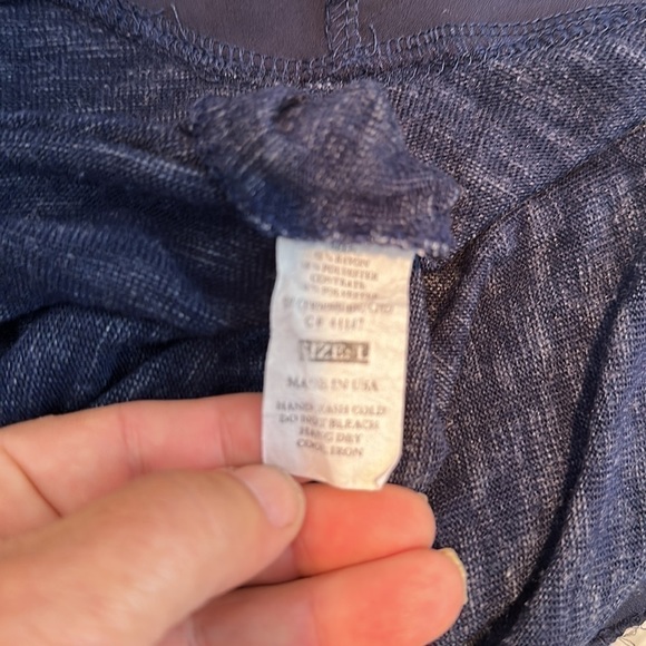 Green Envelope Navy Heather Sweatshirt with bottom accent - Picture 7 of 7